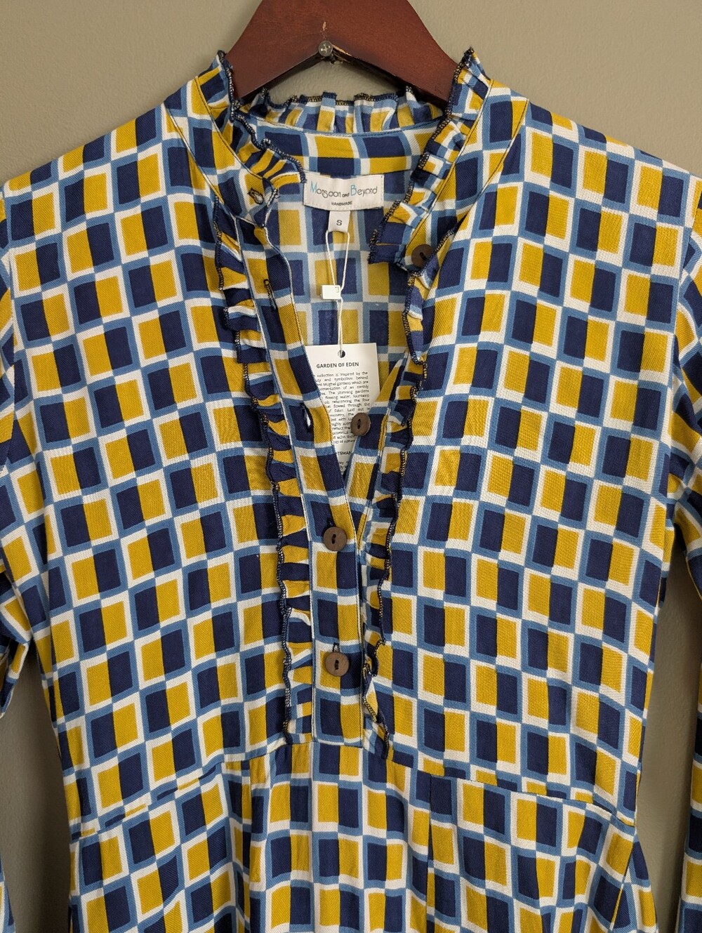 Monsoon and Beyond Ruffle Collar Dress NWT Size Small